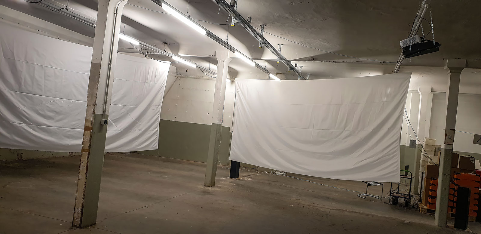 Hängung der Projektionsflächen